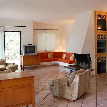 Le Bouganville Capitana